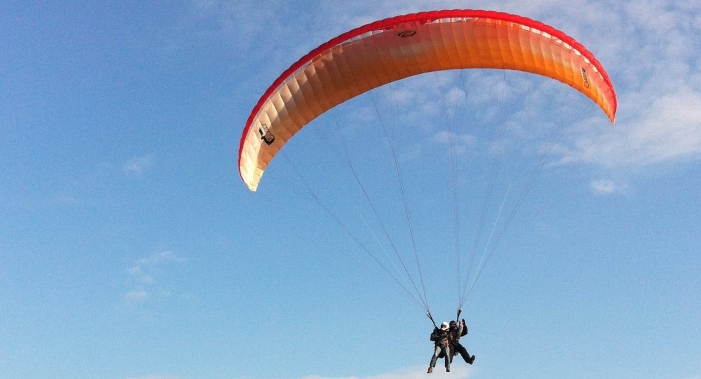 Paragliding in India